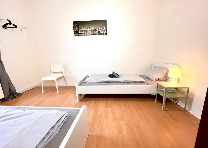 Apartment Neu: 3 Bedroom W/ 6 Beds In Hagen, 7min To A1