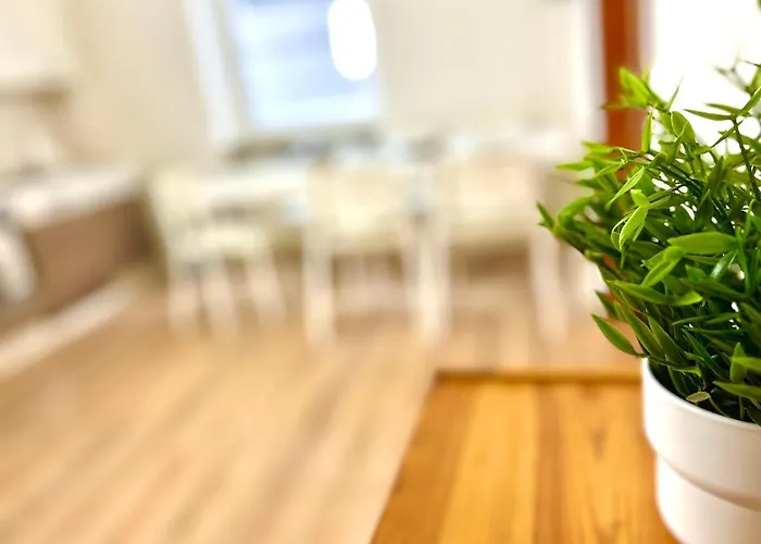 Apartment Neu: 3 Bedroom W/ 6 Beds In Hagen, 7min To A1